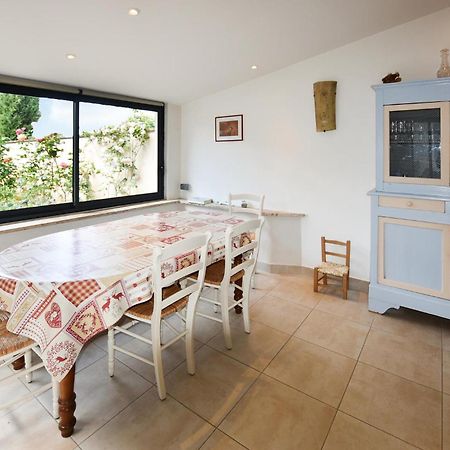 2 Bedroom Gorgeous Home In Villes-Sur-Auzon المظهر الخارجي الصورة