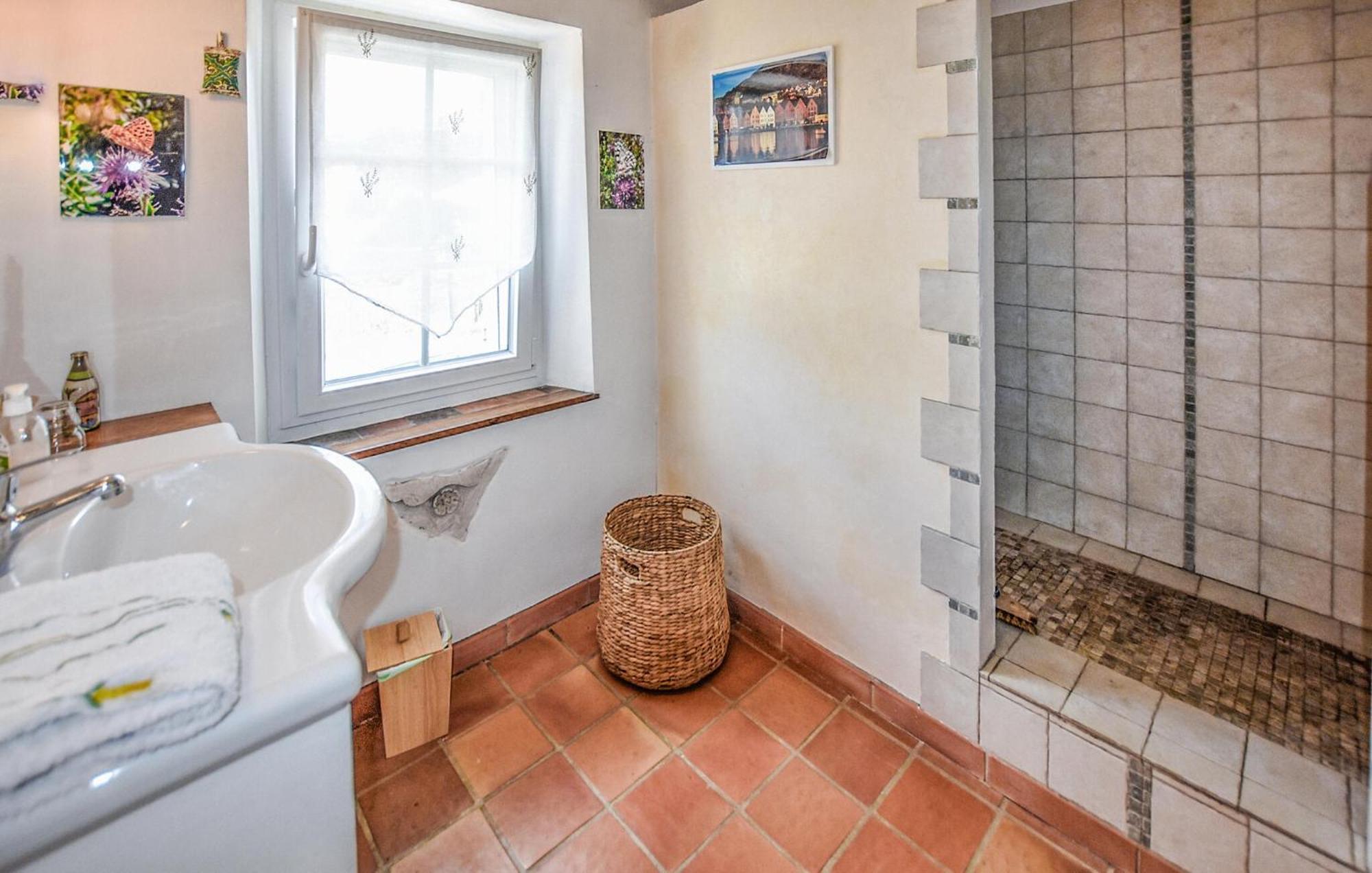 2 Bedroom Gorgeous Home In Villes-Sur-Auzon المظهر الخارجي الصورة
